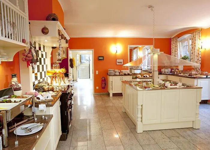 فندق Monte Vino 4*