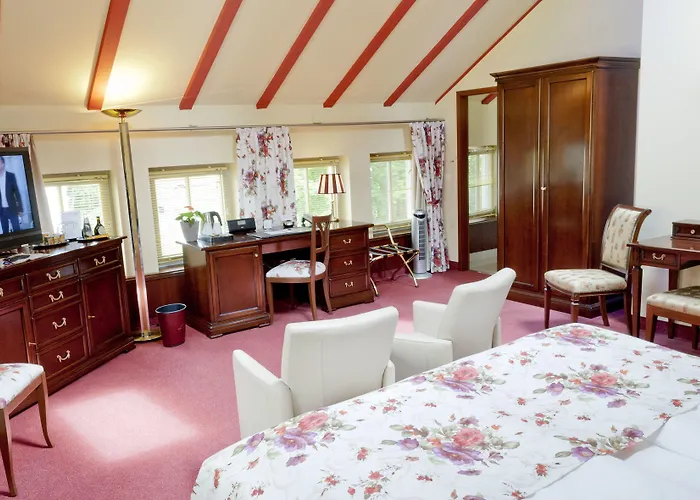 فندق Monte Vino 4*